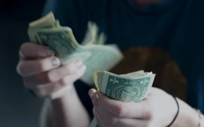 How Much Do Cam Girls Make? Income Potential of Webcam Models in 2025