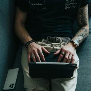 How to Start a Webcam Site? A Step-by-Step Guide for 2025