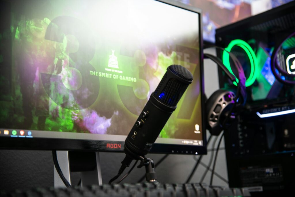 twitch competitors