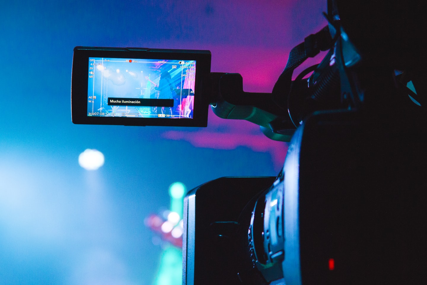 Creator studio setup for live Q&A and private streaming sessions that need minimal delay